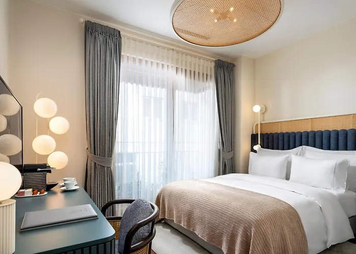 Ecole St. Pierre Hotel Istanbul
