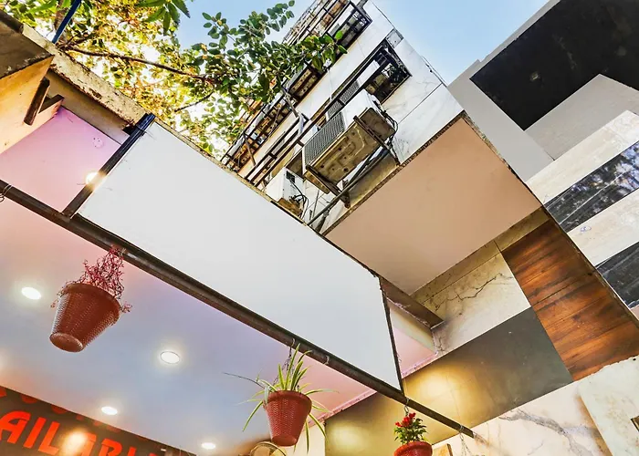 Hotel O Park View Delhi 