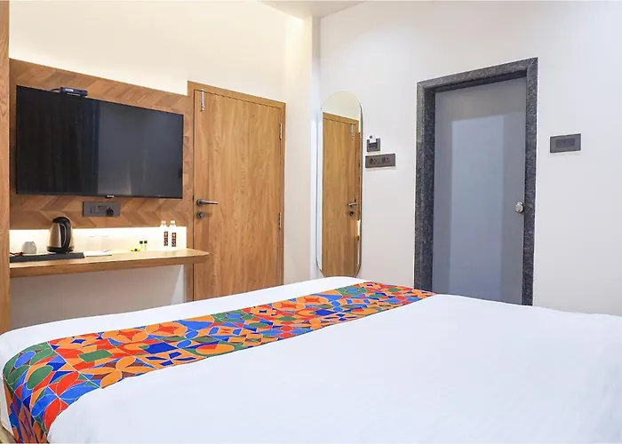 Oriva Shourya Residency Hotel Pune