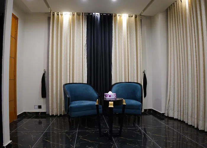 The Oasis Hotel Lahore