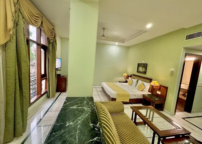 Gtb Florence Inn, 2Min Walk From Karol Bagh Metro New Delhi