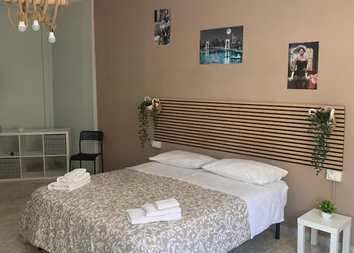 Neapolis Center2 Bed & Breakfast