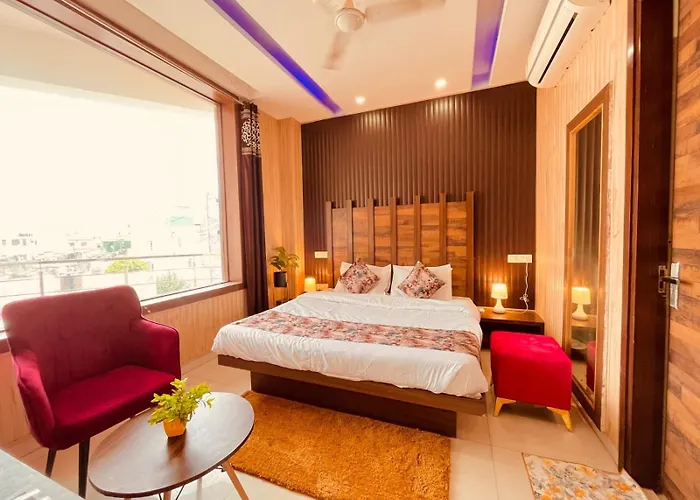 Hotel Pearl Grand-Family Hotel-Feel Like Home Zirakpur