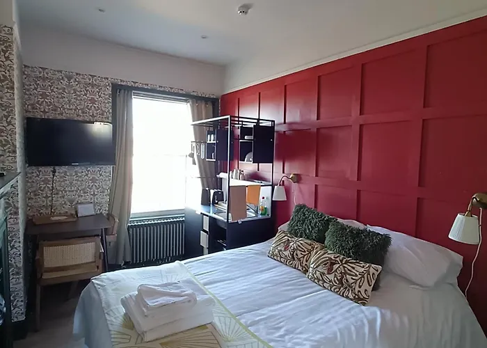 Rooms On The Prom Cheltenham