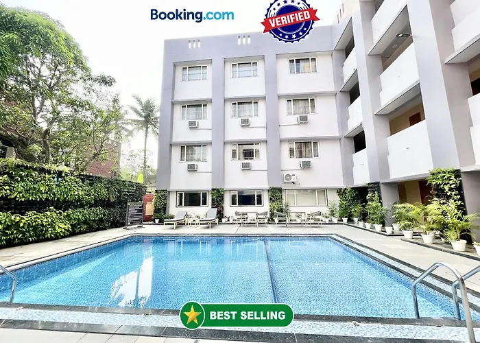Hotel Rockbay: Beachfront Oasis with Pool and Temple Proximity Puri