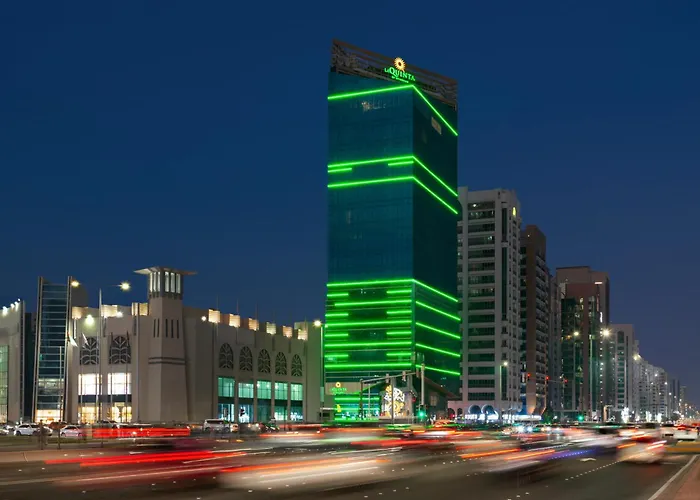 La Quinta By Wyndham Abu Dhabi Al Wahda Hotel