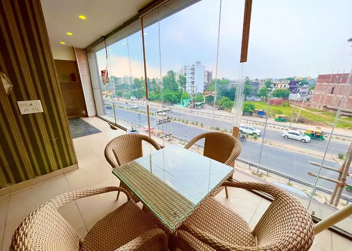 Pearl Grand-A Unit Of Elena Group Hotel Zirakpur
