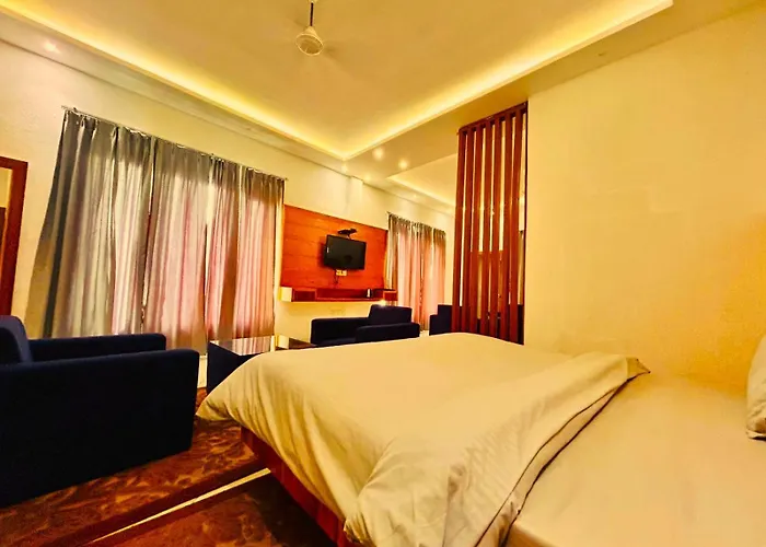 Hotel On The Top Rated & Awarded Property Mussoorie