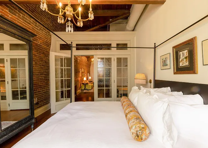 Hotel Cleo, Knoxville Downtown, A Tribute Portfolio Hotel