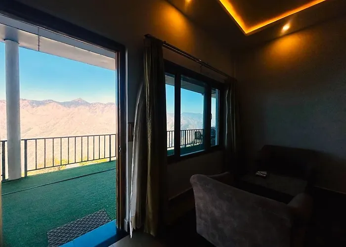 Hotel On The Top Rated & Awarded Property Mussoorie