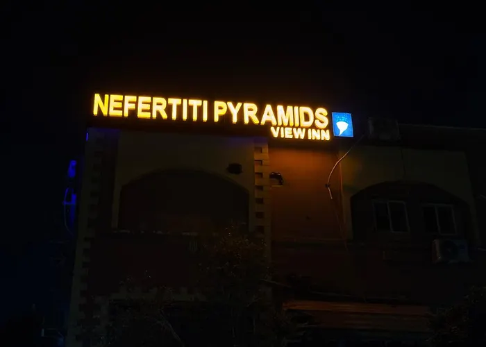 Nefertiti Pyramids View Hotel Cairo