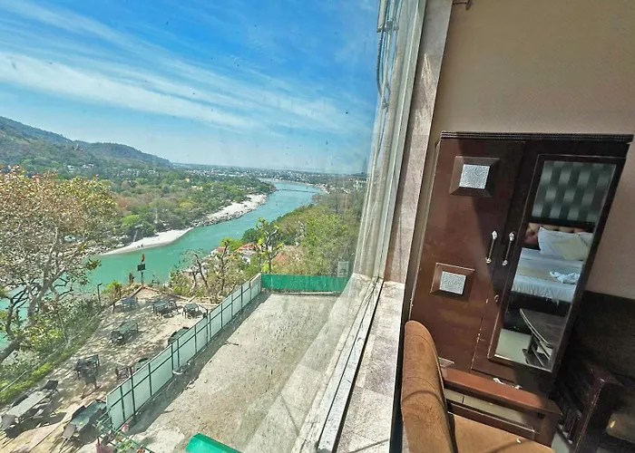 Hotel Dev Ganga Rishikesh