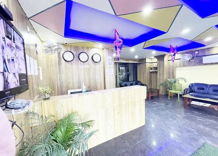 Hotel R- R Near Sea-Beach-&-Temple, Rooms With Balcony, & Wifi-Lift-Restaurant ,Fully-Air-Conditioned Hotel With Upi And Card Payment Facility Puri