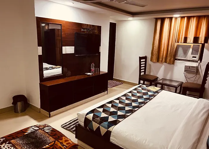 Hotel Vista Premium Tark A Family Hotel Near Igi Airport Delhi New Delhi