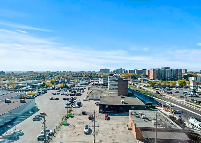 Finch West Residence Suites - Hotel Duke Toronto