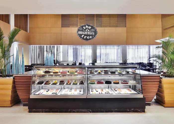 Courtyard By Marriott Chennai Hotel