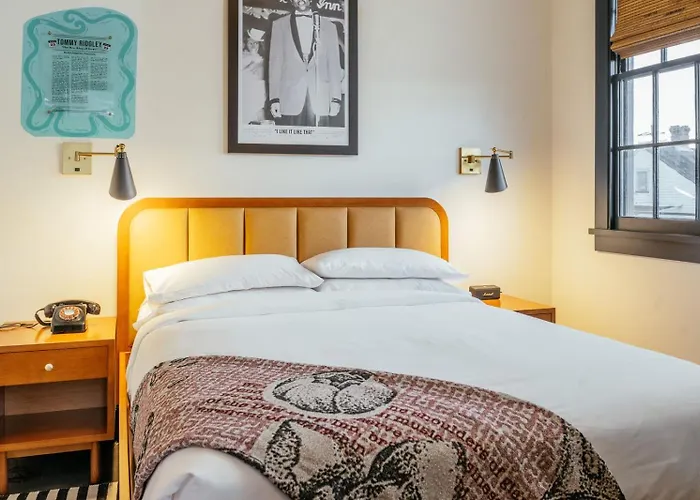 Dew Drop Inn Hotel & Lounge New Orleans