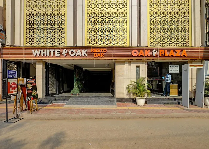 Hotel Oak Plaza Delhi New Delhi