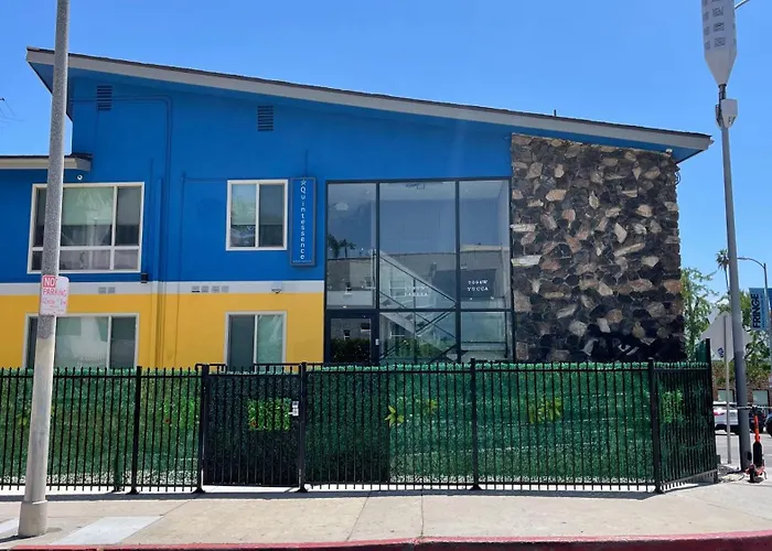 Quintessence Aparthotel Los Angeles