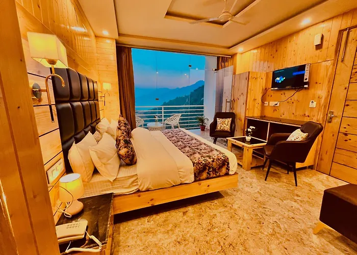 Hotel Classic Crown - #Scenic Mountain View #Open Terrace #Parking #Premium Rooms With Balcony #Guest Preferred #Best Selling Hotel In Mussoorie