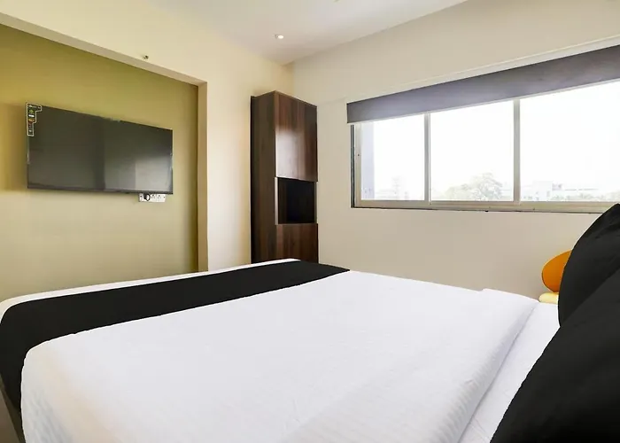 Vibes Inn Juhu Mumbai