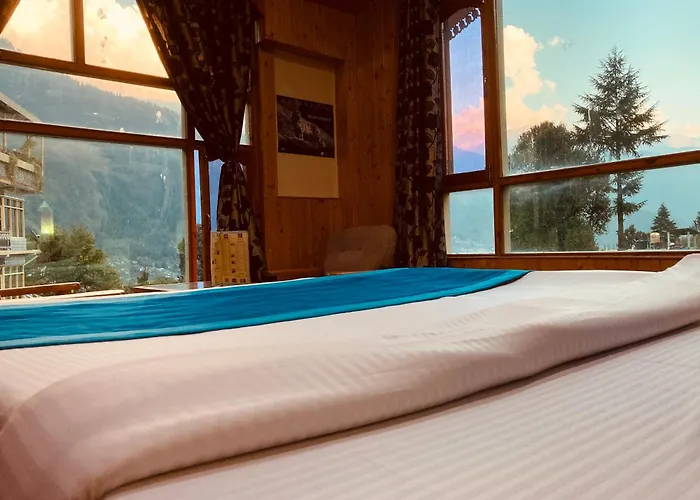 Woods Villa Cottages Manali - 1,2,3,4 Cottages & Villas Available In Manali With Scenic Mountain View