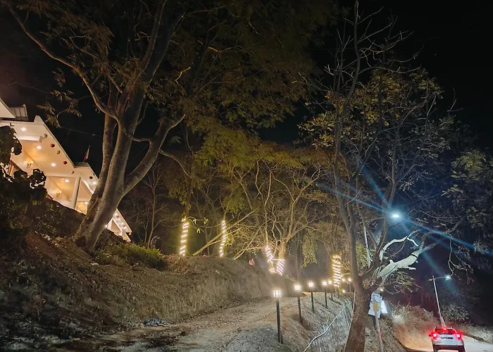 The Forest Trail By Lake & Woods Bhimtal