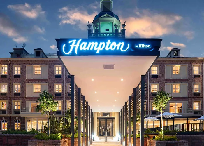Hampton By Hilton Sandton Grayston Johannesburg
