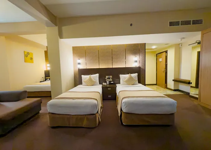 Pearl Grand By Rathna Hotel Colombo