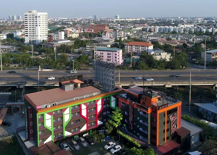 The Breton Hotel Media Bangkok