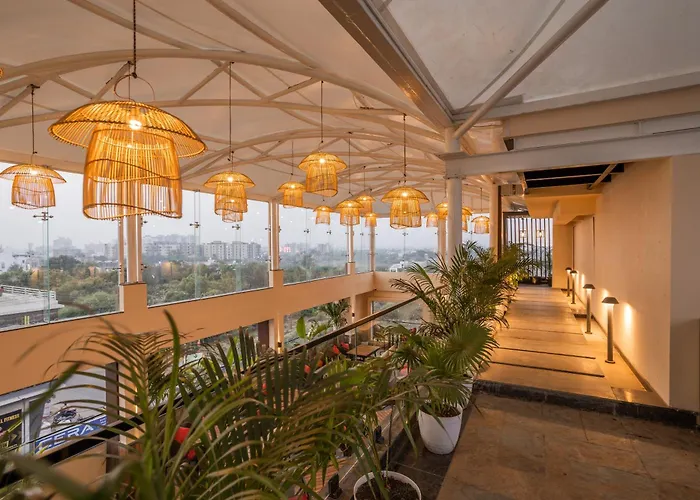 Hotel Golden Aura Indore