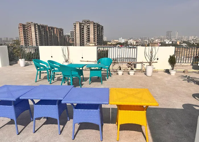 Apna Homes Stay & Hotel I Gurugram I Sector-71 Gurgaon