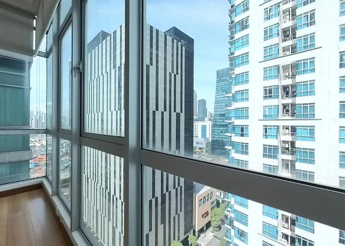 Full-Serviced Residential Apartment In Grand Hamptons, Bgc Makati City