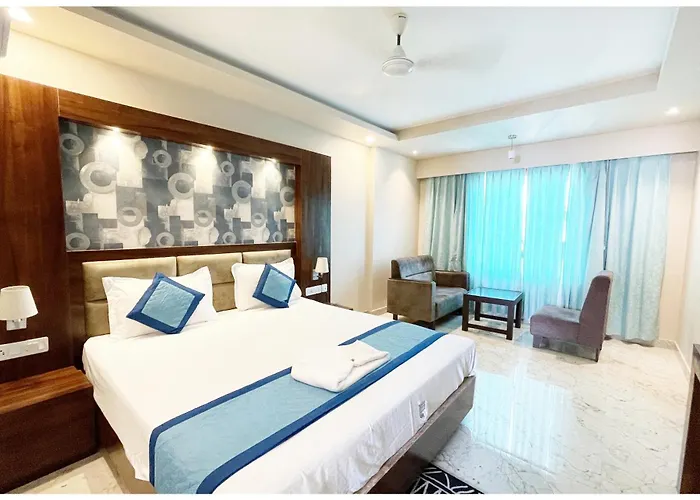 Puri Hotel A M B I K A - P A L A C E Near Sea Beach And Temple