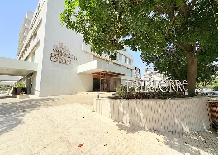 The Parterre - Sg Highway Ahmedabad Hotel