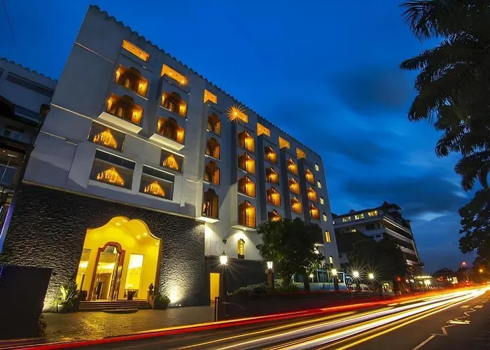 Royal Kandyan Hotel