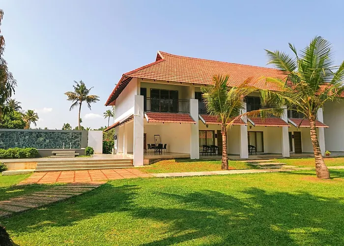 Palmgrove Lake Resort Alappuzha
