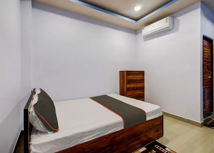 Collection O Ashirbad Lodge Guwahati