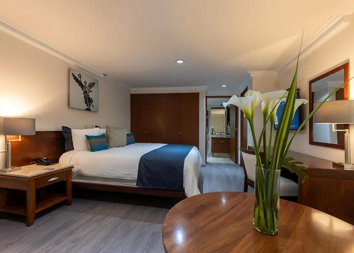 Suites Obelisk Mexico City