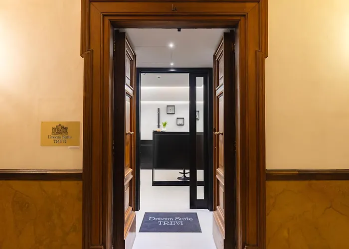Dream Suite Trevi Rome