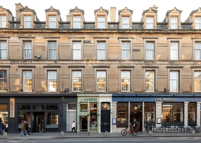 Moment George IV Bridge Hotel Edinburgh