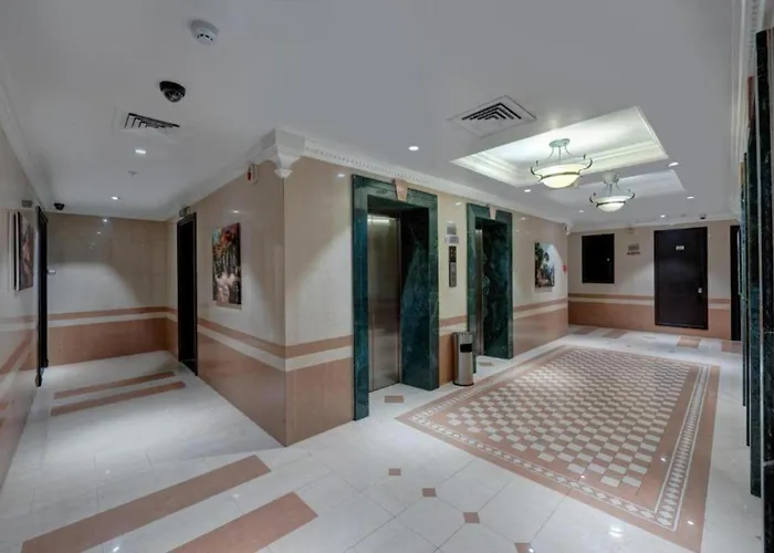 Emirates Grand Luxury Aparthotel Dubai