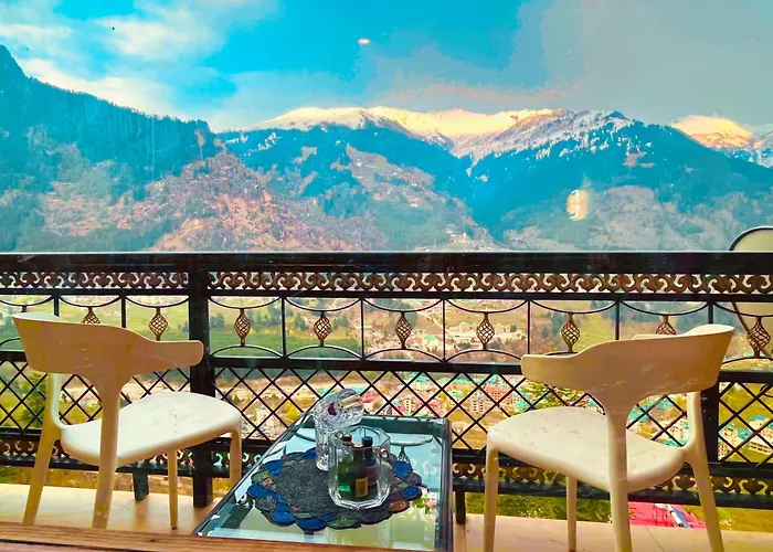 The Classic Hill View Hotel, Near Jw Marriott Mussoorie