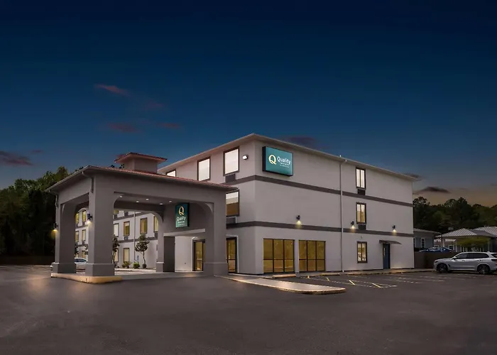 Quality Inn & Suites Biloxi - Ocean Springs