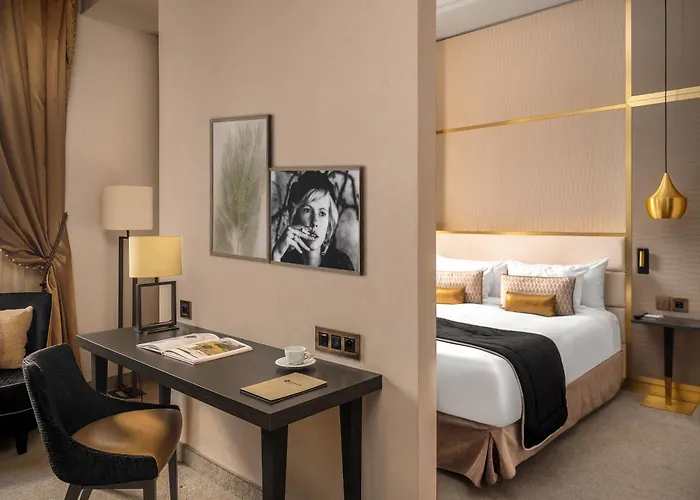 Niepce Paris, Curio Collection By Hilton Hotel