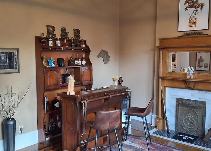 Bourbon Barrel Inn Bed & Breakfast Louisville