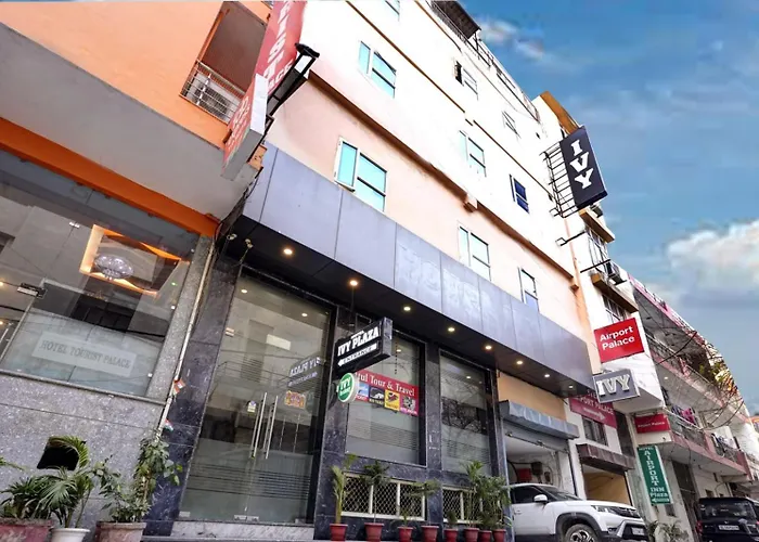 Hotel Ivy Plaza Near Igi Airport New Delhi