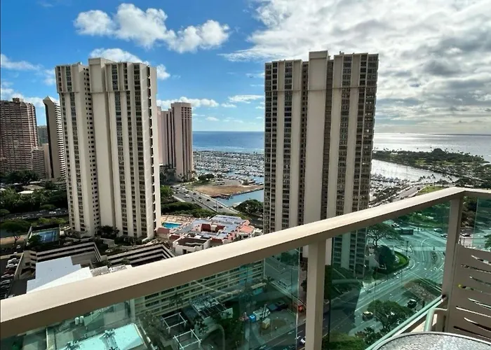 Ala Moana Hotel By Final Form Honolulu