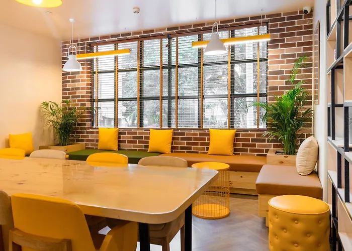 Bloom Hub L Weh Andheri Mumbai