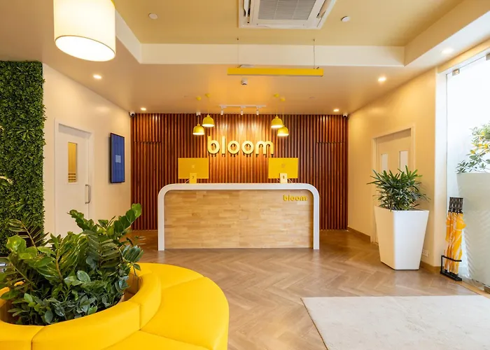 Bloom Hub L Weh Andheri Mumbai